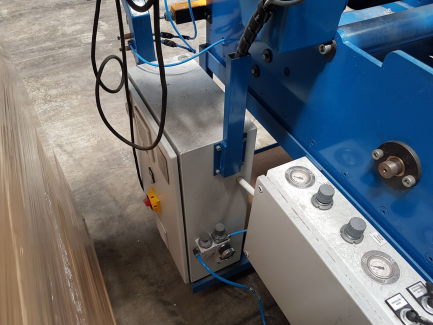 Zdjęcie przedmiotu: Stretch film rewinder REMGIS Sp z o.o.