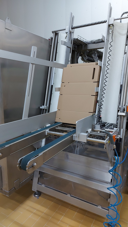 Zdjęcie przedmiotu: Automatic machine for packing butter into TREPKO 822 cubes and collective packing cubes into boxes TREPKO 710