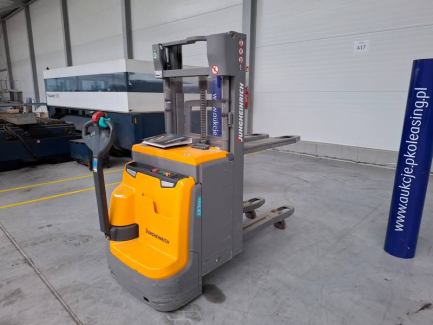 Zdjęcie przedmiotu: Jungheinrich EJC216z electric pallet truck