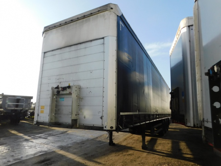 Zdjęcie przedmiotu: SCHMITZ CARGOBULL AG S01, SCS 24 / L-13.62 E B curtain semi-trailer