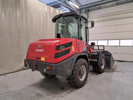 Zdjęcie przedmiotu: Ładowarka kołowa przegubowa YANMAR V80 (SCHAEFF TL80) 