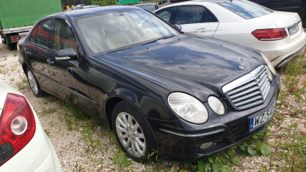 Zdjęcie przedmiotu: Пропозиція на сміття седана Mercedes-Benz E
