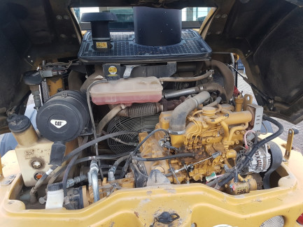 Zdjęcie przedmiotu: Ładowarka kołowa CATERPILLAR 908H2