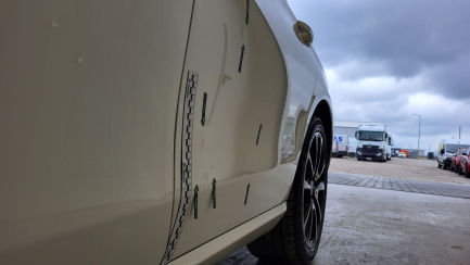Zdjęcie przedmiotu: Mercedes-Benz E 220 d