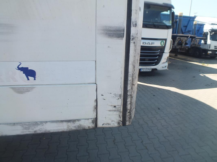 Zdjęcie przedmiotu: SCHMITZ SKO24 isothermal semi-trailer