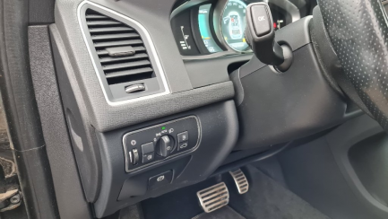 Zdjęcie przedmiotu: Volvo XC60 D5 AWD R-Design Sumum aut