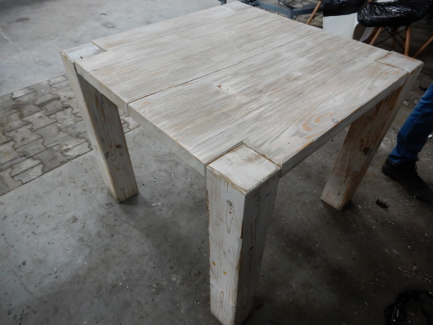 Zdjęcie przedmiotu: Stoły i krzesła barowe