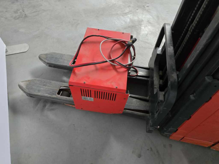 Zdjęcie przedmiotu: Linde L14 electric pallet truck