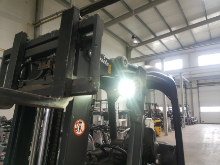 Zdjęcie przedmiotu: WOZEK WIDLOWY LINDE H16-01