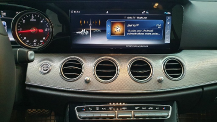 Zdjęcie przedmiotu: Mercedes-benz E 220 Sedan