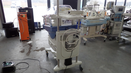 Zdjęcie przedmiotu: Closed incubator for premature babies and sick newborns DRAGER Caleo