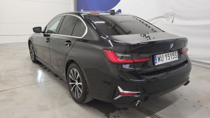 Zdjęcie przedmiotu: BMW 330i Luxury Line aut