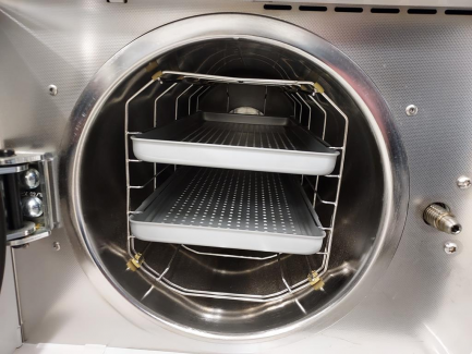 Zdjęcie przedmiotu: Autoclave Melag Vacuklav 43B + Evolution steam sterilizer