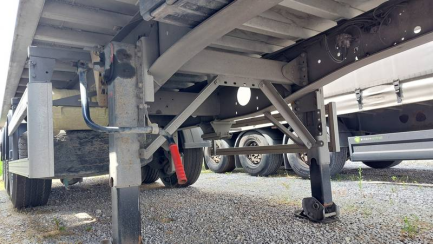 Zdjęcie przedmiotu: ZASŁAW D-653 35.0t Dump Steel