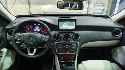 Zdjęcie przedmiotu: Mercedes-benz Gla Hatchback