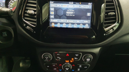 Zdjęcie przedmiotu: Jeep Compass Combi