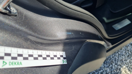 Zdjęcie przedmiotu: LAND ROVER Discovery 2.0 SD4 HSE