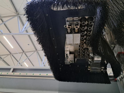 Zdjęcie przedmiotu: FORMAT 4 H150 CNC machining center 22.32