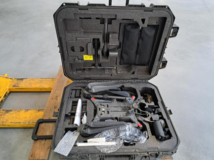 Zdjęcie przedmiotu: DJI MATRICE 300 RTK drone with equipment