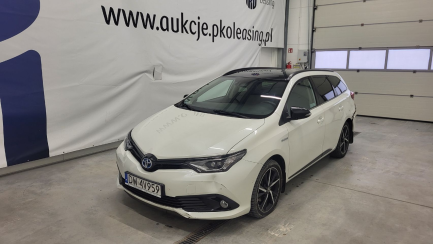 Toyota Auris Kombi Hybrid 135 Selection