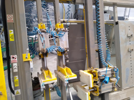 Zdjęcie przedmiotu: Pneumatic press for mounting PMJ-SZ drawers