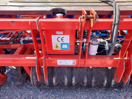 Zdjęcie przedmiotu: Urządzenie do nasadzeń FERRARI TRAPIANTATRICE FX M. S 12SL/2