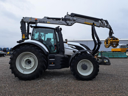 Zdjęcie przedmiotu: VALTRA T255 agricultural tractor + KESLA 316T crane