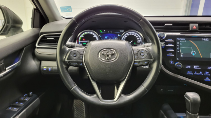 Zdjęcie przedmiotu: Toyota Camry 2.5 Hybrid Prestige CVT