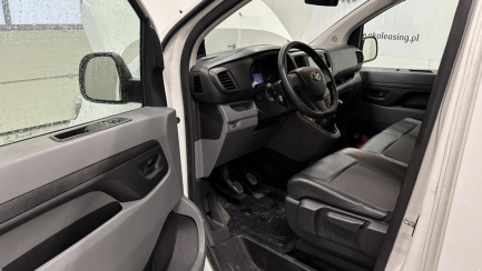 Zdjęcie przedmiotu: Toyota PROACE 2.0 CRD E6 3.1t Long Active