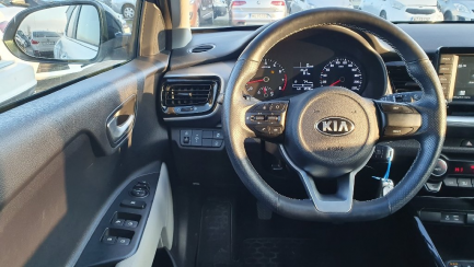 Zdjęcie przedmiotu: Kia STONIC 1.4 L
