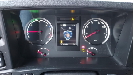 Zdjęcie przedmiotu: SCANIA R450 SCR E6 19.0t LA4x2 HEB Highline