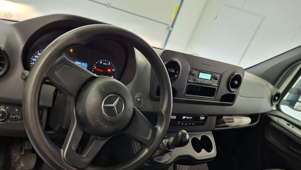 Zdjęcie przedmiotu: MERCEDES-BENZ/IGLOPOL SPRINTER E6 3.5t