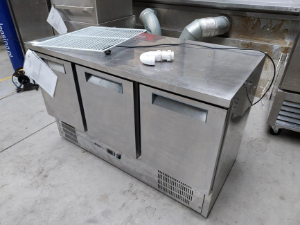 Zdjęcie przedmiotu: Catering equipment set