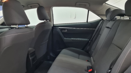 Zdjęcie przedmiotu: Toyota Corolla sedan 1.6 Comfort