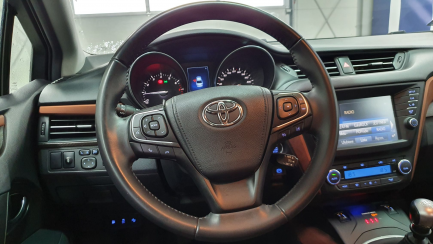 Zdjęcie przedmiotu: Toyota Avensis 1.8 Premium