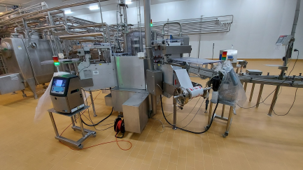 Zdjęcie przedmiotu: Automatic machine for packing butter into TREPKO 822 cubes and collective packing cubes into boxes TREPKO 710