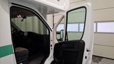 Zdjęcie przedmiotu: LAIKA KOSMO E6d-F 3.5t F510 Alkowa