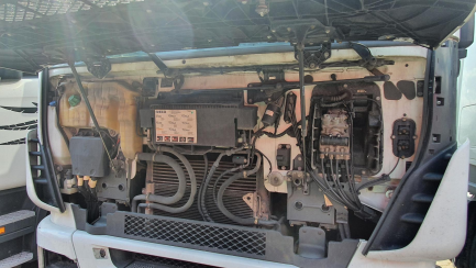 Zdjęcie przedmiotu: Iveco AS440T/P 4x2 Hi-Way