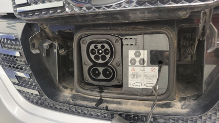 Zdjęcie przedmiotu: Dacia Spring 27.4kWh Essential