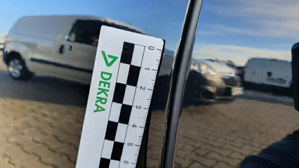 Zdjęcie przedmiotu: Mercedes-benz E 300