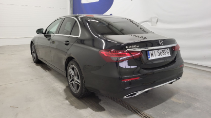 Zdjęcie przedmiotu: Mercedes-Benz E 220 d 4-Matic AMG/Avantgarde