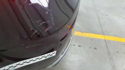 Zdjęcie przedmiotu: Mercedes-benz E 200 Sedan / Limousine