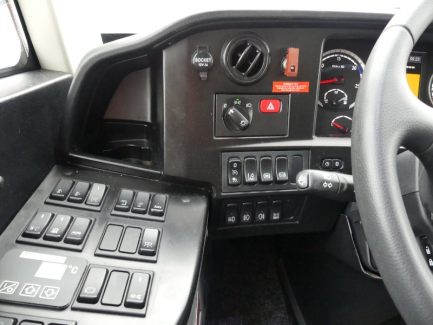 Zdjęcie przedmiotu: HIGER SCANIA TOURING HD