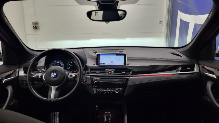 Zdjęcie przedmiotu: BMW X1 sDrive18d Sport Line aut