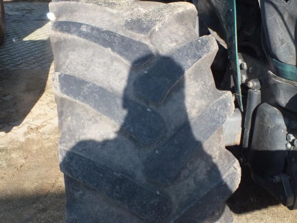 Zdjęcie przedmiotu: VALTRA T213 VERSU agricultural tractor