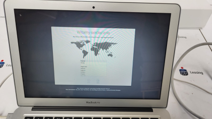 Zdjęcie przedmiotu: Notebook / Laptop Apple MacBook Air 13" Intel Core i5 1.8 GHz, 8 GB RAM, 128 GB SSD - silver, product code MQD32ZE/A