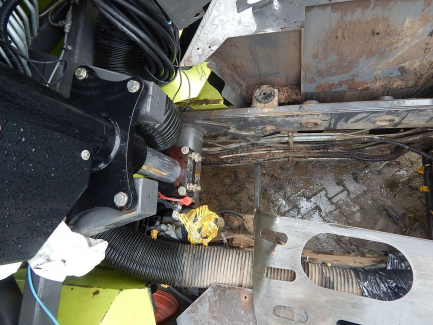 Zdjęcie przedmiotu: Ciągnik rolniczy CLAAS XERION 3800 TRAC VC