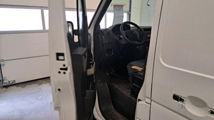Zdjęcie przedmiotu: Renault Master FWD dCi E6 3.5t L3H3 Pack Clim