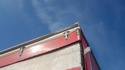 Zdjęcie przedmiotu: ORTEN AG18T Przyczepa skrzyniowa i kurtynowa z osiami centralnymi