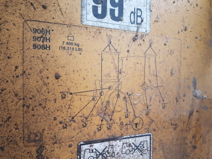 Zdjęcie przedmiotu: Ładowarka kołowa CATERPILLAR 908H2